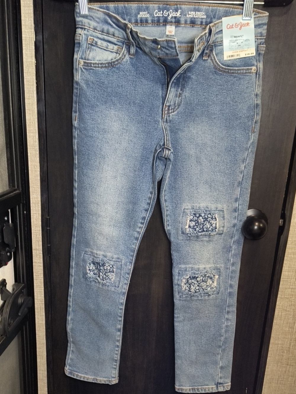 Kids Cat & Jack Size 14 Light Blue Skinny Jeans with Floral Patchs, NWT